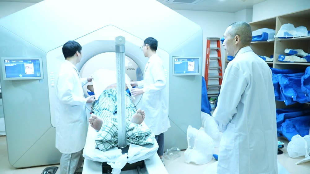 王立根主任：為什麽我反復勸晚期患者別放棄？不是安慰，是太多人低估了 “帶瘤生存” 這條路